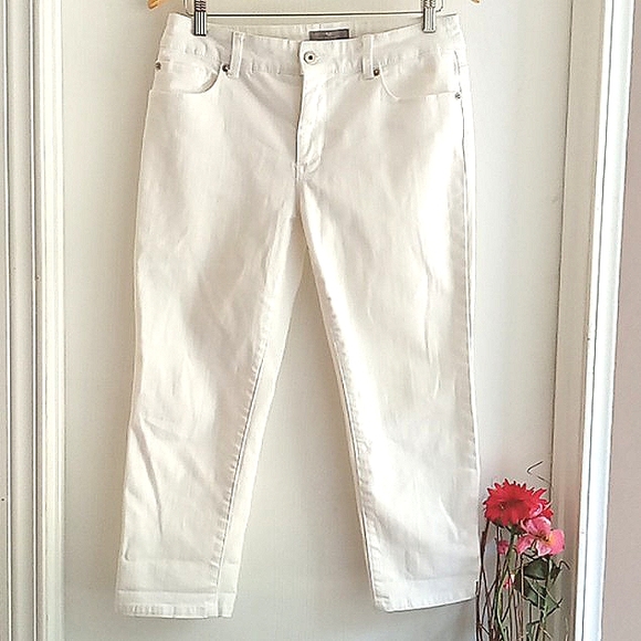 Chicos | No Stain Girlfriend White Capris Pants - Picture 6 of 6